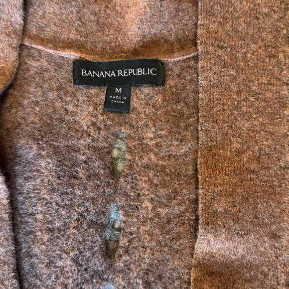 Banana Republic Rust Cardigan w/Pockets and cutout detail back & sleeves Medium - Picture 3 of 5